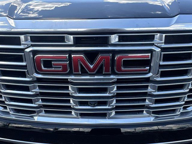 Certified 2026 GMC Yukon XL Denali w/ Denali Reserve Package AWD/4WD image 31