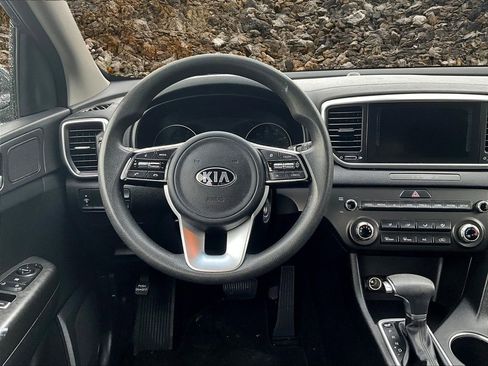 Used 2021 Kia Sportage LX image 5