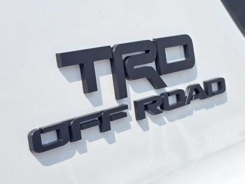 Certified 2025 Toyota 4Runner TRD Off-Road Premium w/ Tow Technology Package AWD/4WD image 8