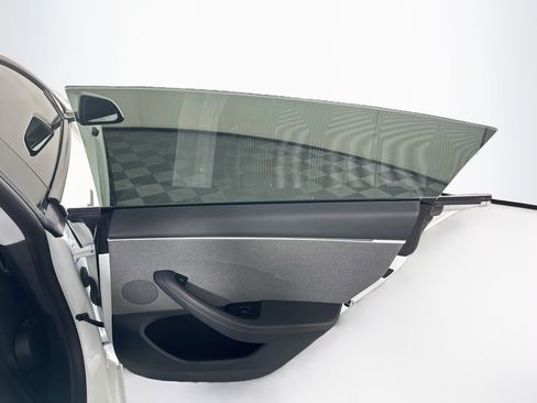 Used 2025 Tesla Model 3 Long Range RWD image 29