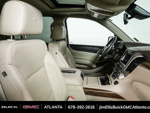 Used 2020 GMC Yukon XL Denali w/ Denali Premium Package RWD image 23
