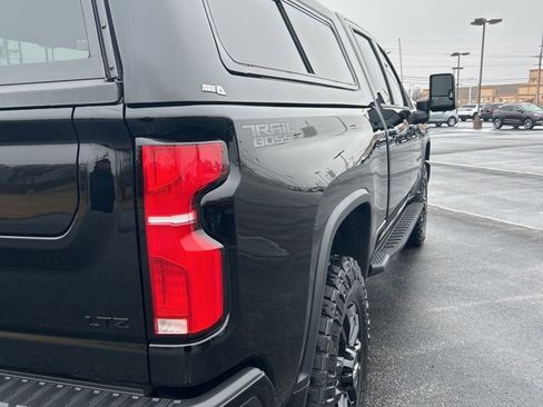 Used 2025 Chevrolet Silverado 2500 LTZ w/ Trail Boss Package image 26