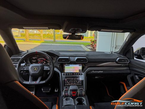 Used 2024 Lamborghini Urus Performante image 29