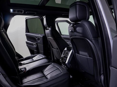 Used 2022 Land Rover Range Rover Sport HSE Silver Edition image 7