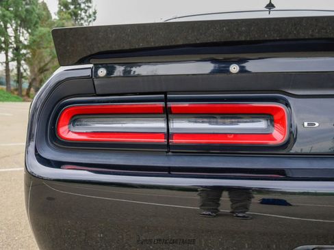 Used 2016 Dodge Challenger SRT Hellcat image 84