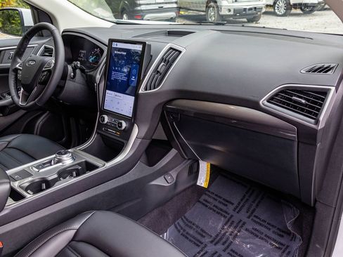 New 2024 Ford Edge SEL w/ Convenience Package image 31
