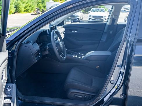 Used 2024 Honda Accord EX image 27