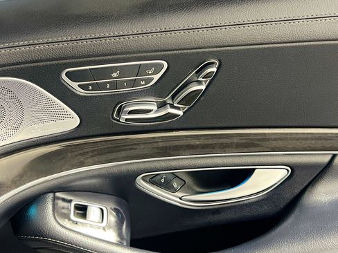 Used 2020 Mercedes-Benz S 450 Sedan image 32