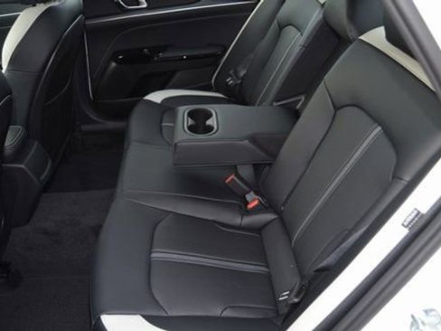 New 2026 Kia K5 GT-Line w/ GT-Line Premium Package image 9