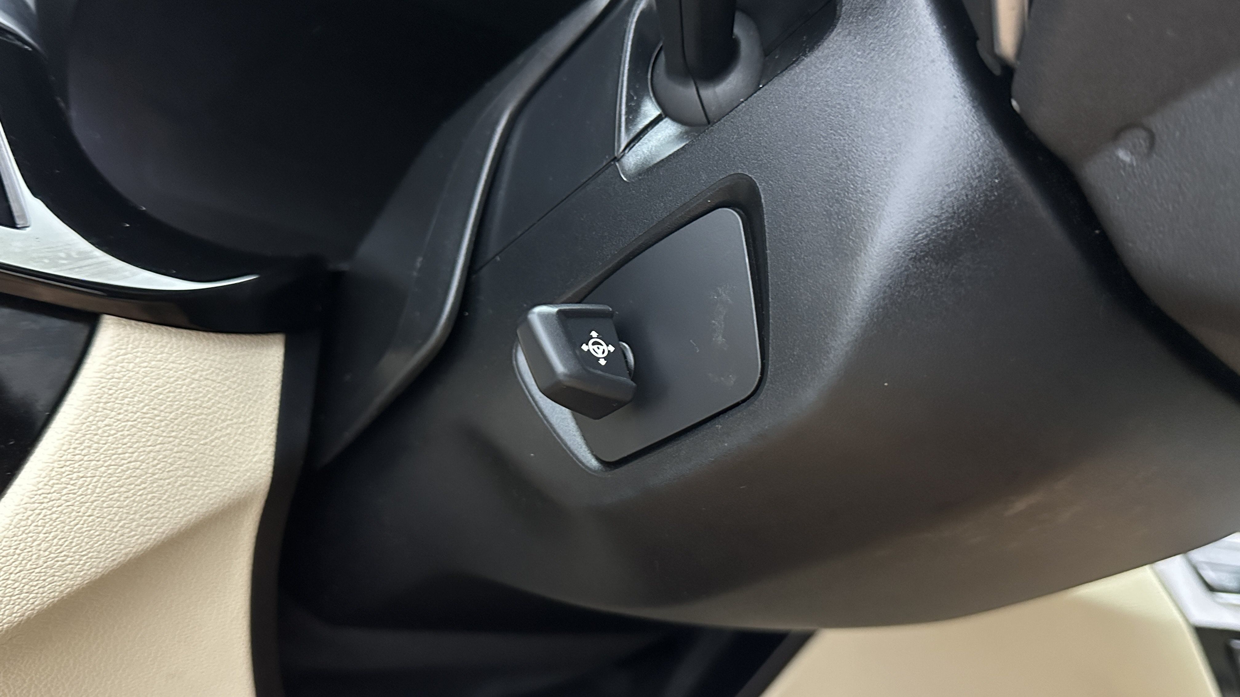 Used 2022 BMW 530i RWD image 21