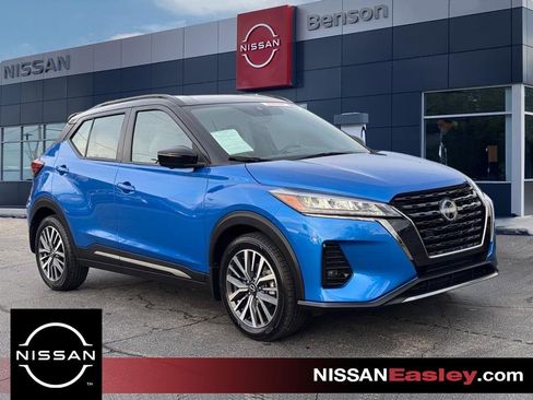 Certified 2023 Nissan Kicks SR w/ SR Premium Package image 1