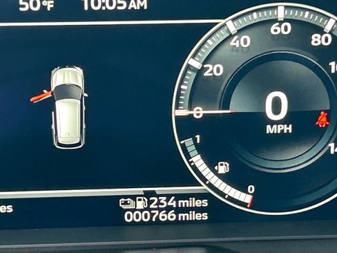 Used 2025 Mitsubishi Outlander SE AWD/4WD image 25