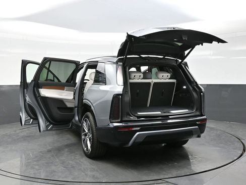New 2026 Cadillac Vistiq Sport AWD/4WD image 28