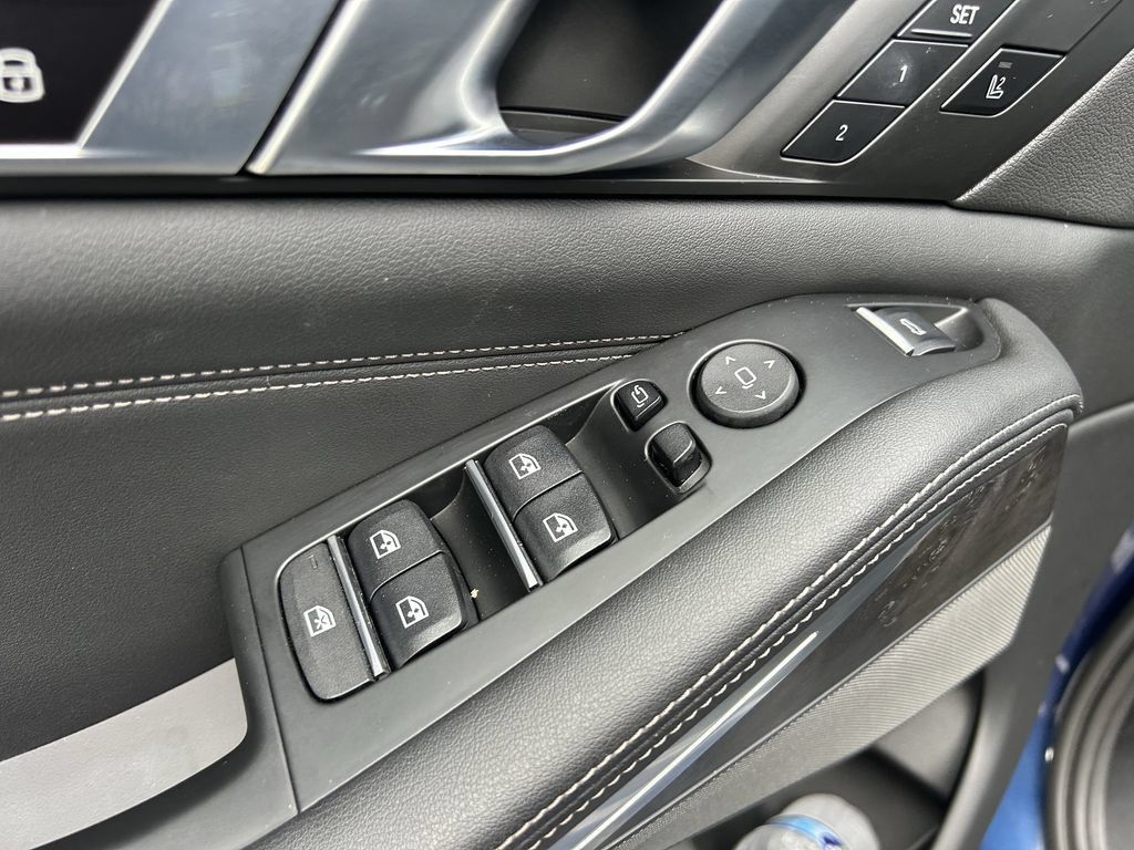 Used 2023 BMW X5 M50i w/ Executive Package AWD/4WD image 23