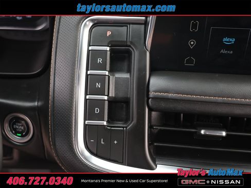 Used 2024 GMC Yukon AT4 w/ Technology Package AWD/4WD image 29