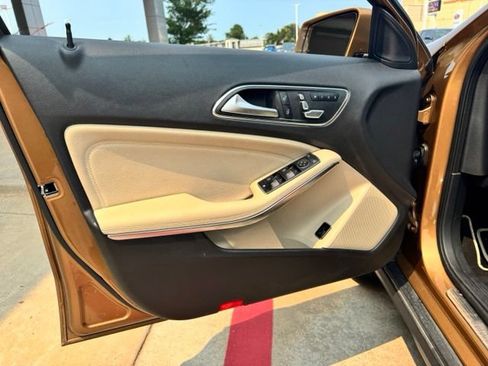 Used 2018 Mercedes-Benz GLA 250 4MATIC image 21