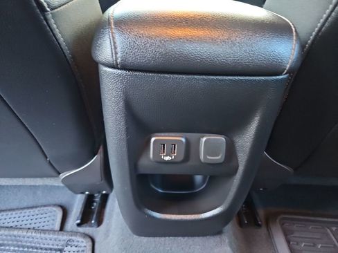 Used 2021 Chevrolet Colorado ZR2 w/ ZR2 Dusk Special Edition AWD/4WD image 26