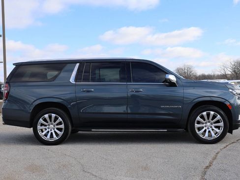 Used 2021 Chevrolet Suburban Premier image 7