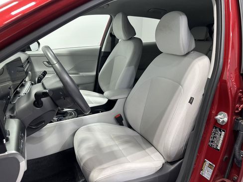 Certified 2024 Hyundai Kona SEL AWD/4WD image 15