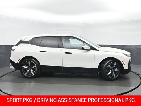 Used 2024 BMW iX xDrive50 w/ Sport Package AWD/4WD image 2