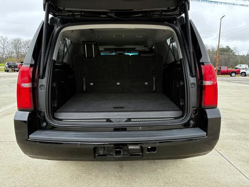 Used 2019 Chevrolet Suburban LT image 35