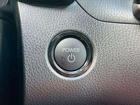 Certified 2026 Toyota Camry SE w/ Convenience Package FWD image 19
