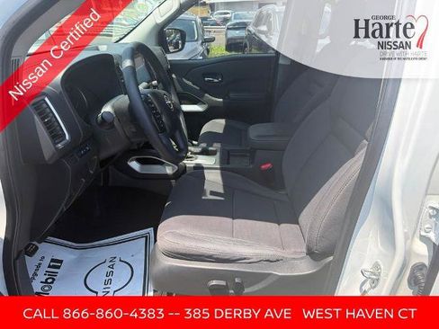 Certified 2024 Nissan Frontier SV w/ Tow Package AWD/4WD image 13