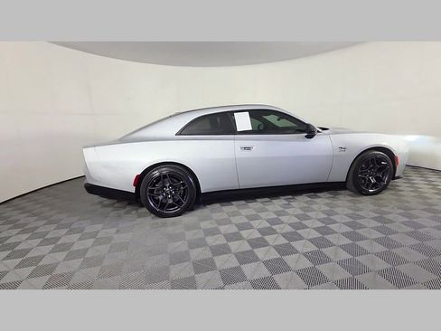 Used 2024 Dodge Charger Daytona R/T w/ Plus Group AWD/4WD image 37