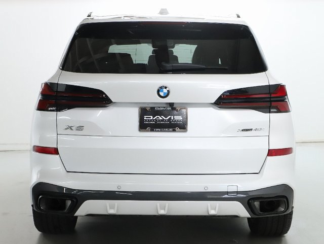 Used 2026 BMW X5 xDrive40i w/ M Sport Package AWD/4WD image 47
