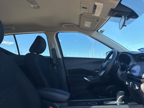 Used 2024 Nissan Kicks SV image 18