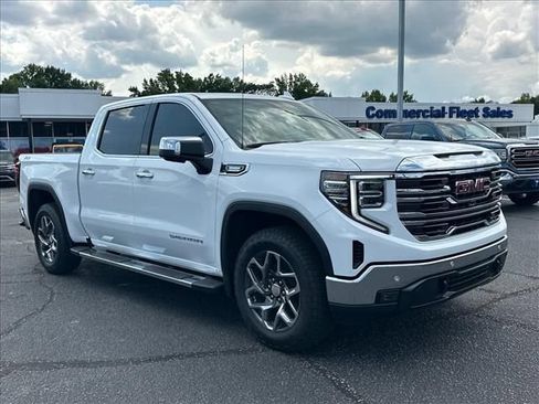 New 2026 GMC Sierra 1500 SLT w/ SLT Premium Plus Package AWD/4WD image 2
