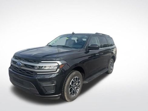 Used 2024 Ford Expedition XLT AWD/4WD image 1