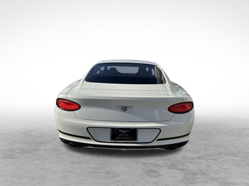 Used 2020 Bentley Continental GT image 9