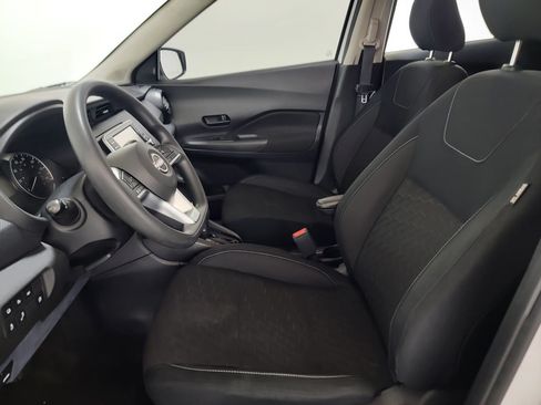 Used 2022 Nissan Kicks S FWD image 14