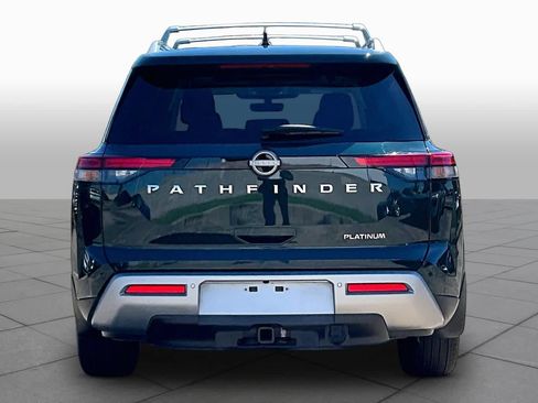 Certified 2025 Nissan Pathfinder Platinum w/ Cargo Package FWD image 5