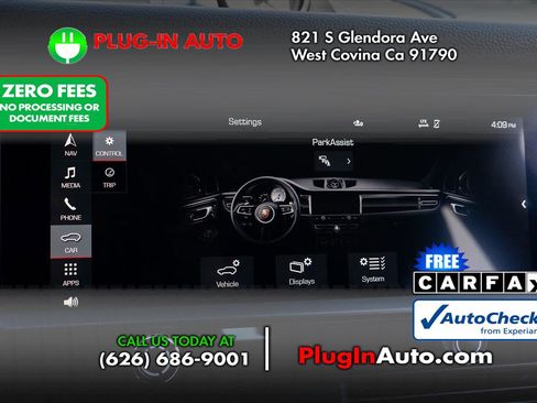 Used 2023 Porsche Macan AWD/4WD image 31