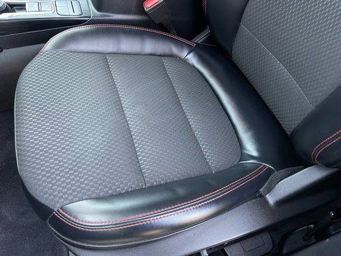 Used 2023 Ford Escape ST-Line image 25