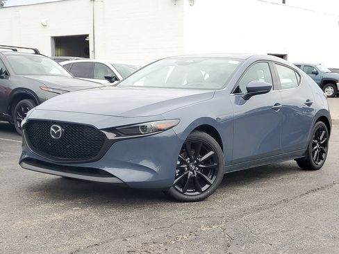 New 2026 MAZDA MAZDA3 2.5 S Hatchback w/ Premium Pkg FWD image 32
