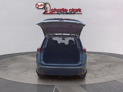 Used 2025 Nissan Rogue S FWD image 5