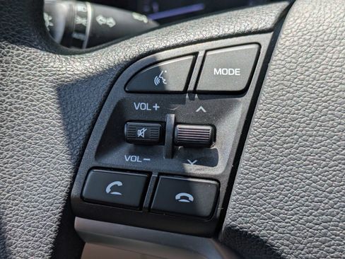 Used 2019 Hyundai Tucson Value AWD/4WD image 15