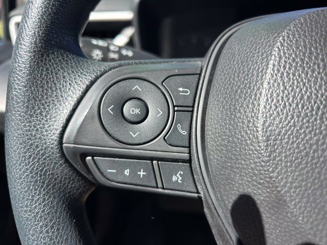 Used 2025 Toyota Corolla LE FWD image 17
