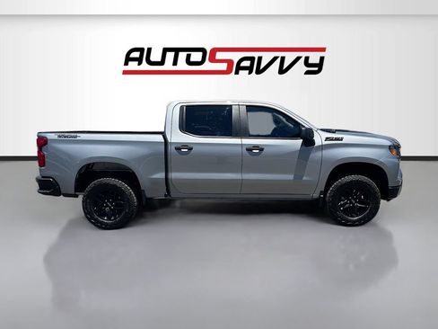 Used 2025 Chevrolet Silverado 1500 Custom Trail Boss w/ Dark Appearance Package AWD/4WD image 8