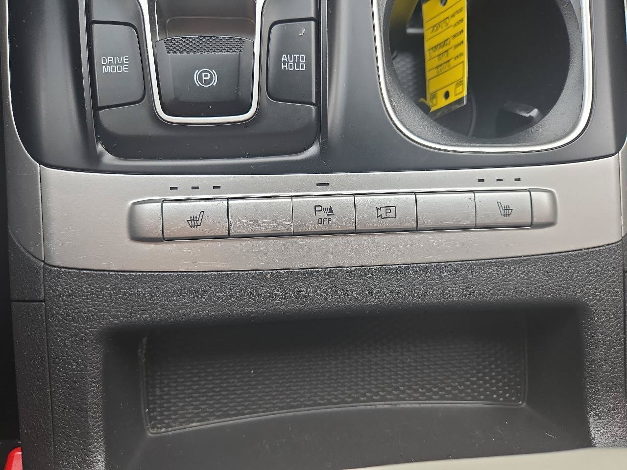 Used 2022 Kia Carnival LX FWD image 24