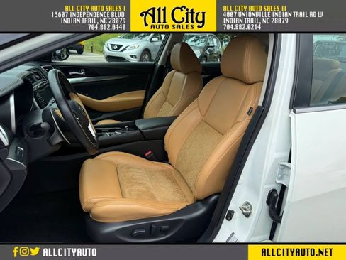 Used 2016 Nissan Maxima SR w/ Interior Lighting Package FWD image 20