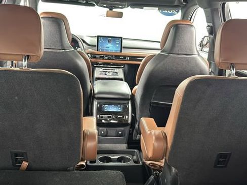 Used 2021 Lincoln Aviator Reserve w/ Equipment Group 201A AWD/4WD image 19