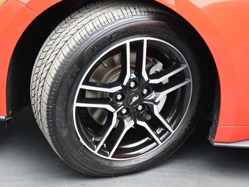 Used 2020 Ford Mustang Premium image 18