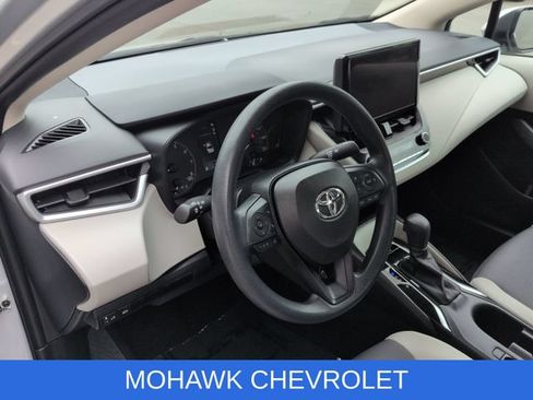 Used 2024 Toyota Corolla LE FWD image 10