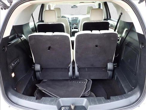 Used 2019 Ford Explorer Platinum image 8