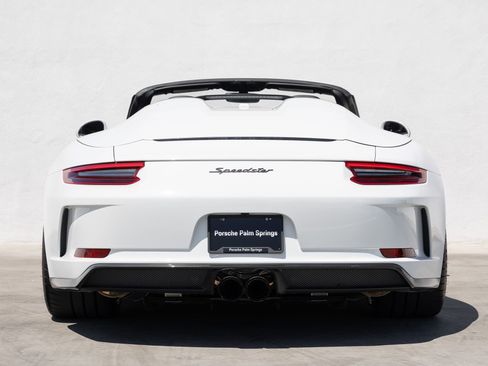 Certified 2019 Porsche 911 Speedster RWD image 6