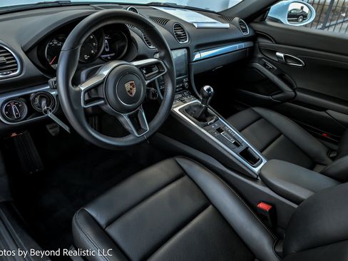 Used 2025 Porsche 718 Boxster image 27